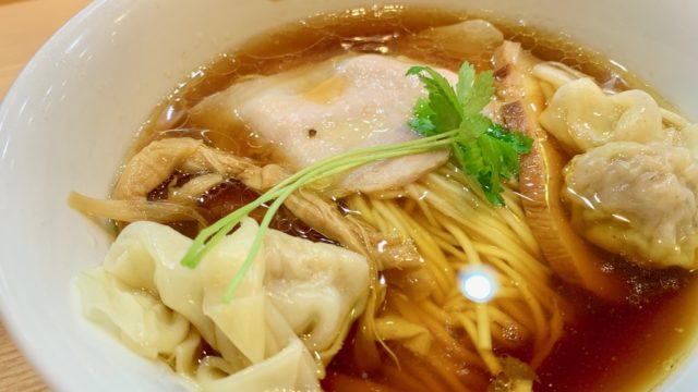 上品さと贅沢さが別格！湯河原「らぁ麺屋 飯田商店」は外国人受けしそうな日本のラーメン