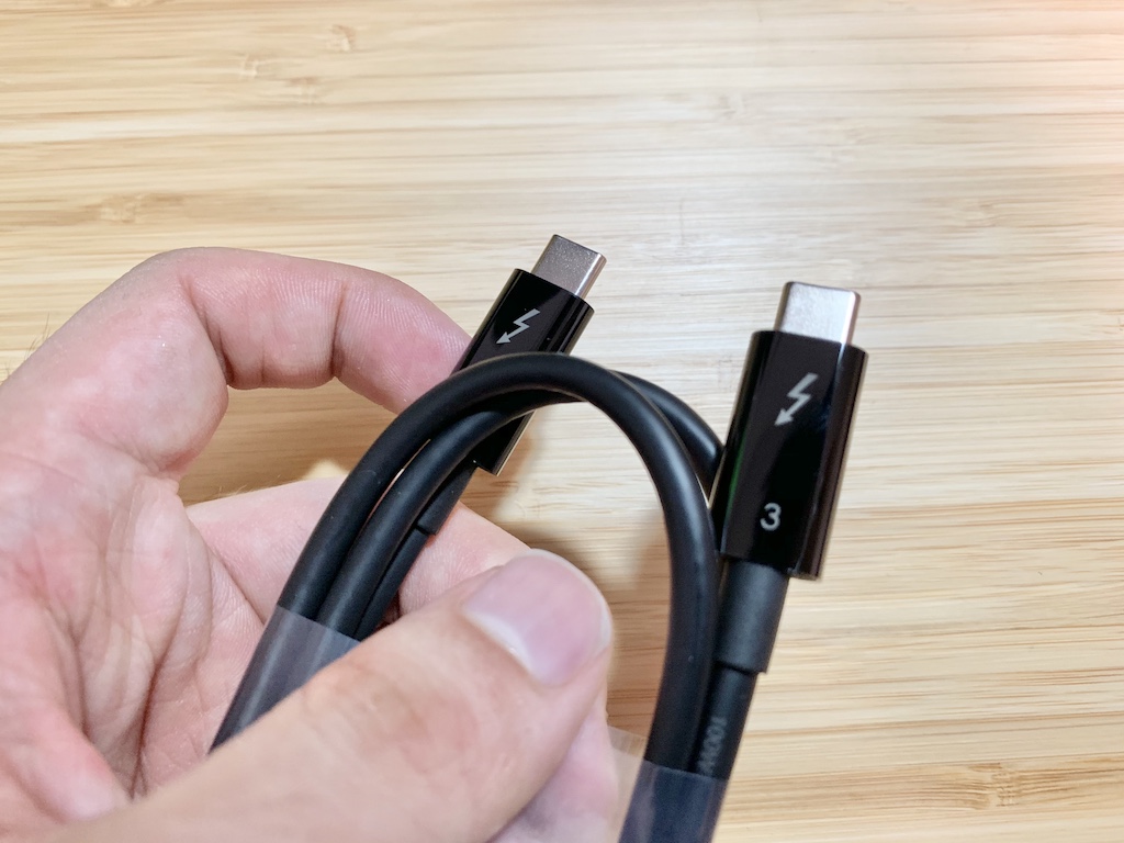 Thunderbolt3ケーブル