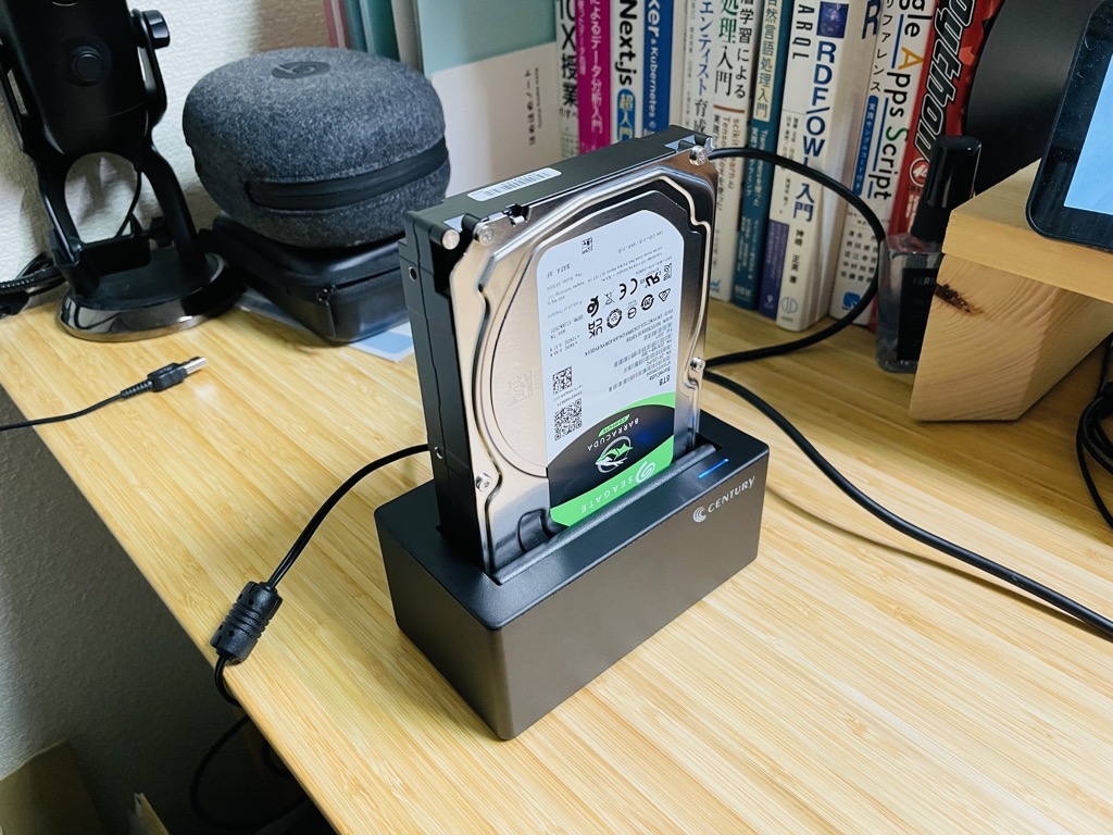 おすすめ 裸族のお立ち台スマート で大容量hddを外付けハイコスパ運用 まなびる